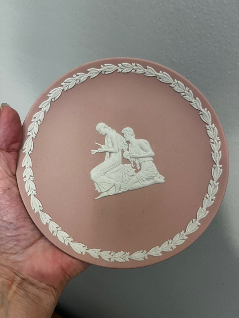 Pink Wedgwood Jasperware Autumn Plate / Seasons of Life Huntington Library - Picture 5 of 11